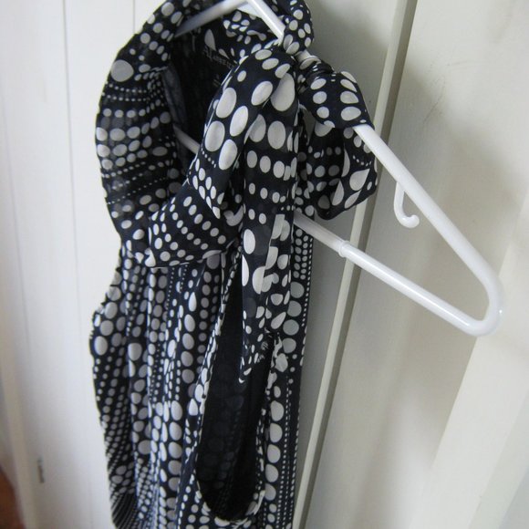 Navy and White Anne Klein Blouse - Picture 3 of 5